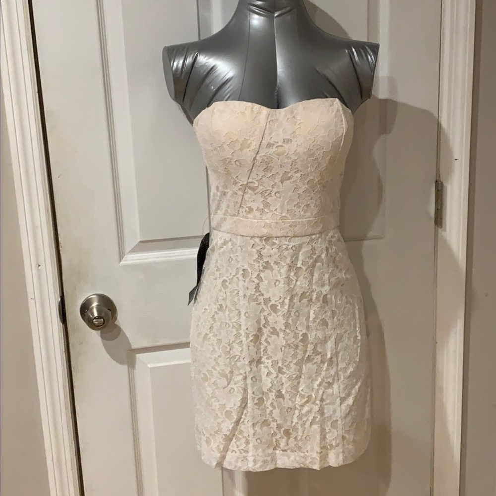 Bebe white lace mini dress w/ ivory